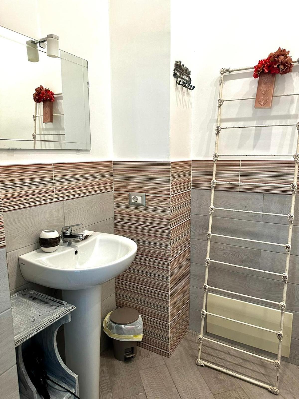 B&B 'A Vucchella Неаполь Экстерьер фото
